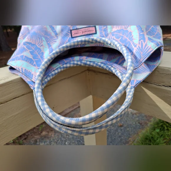 Vineyard Vines Martha's Vineyard Island Palm Tree Print Pink/Purple/ Tote Bag - Picture 7 of 12